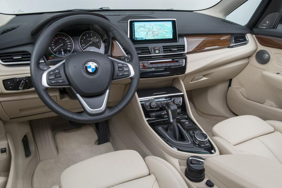  BMW 2-Series Active Tourer 2014 года  (фото 43 из 64)
